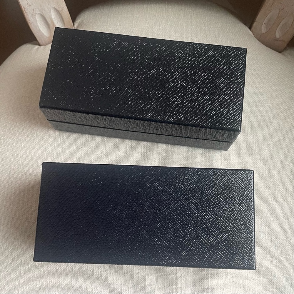 PRADA 2 eyeglasses boxes - Picture 3 of 8